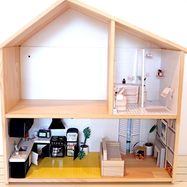 dollhouse bathroom